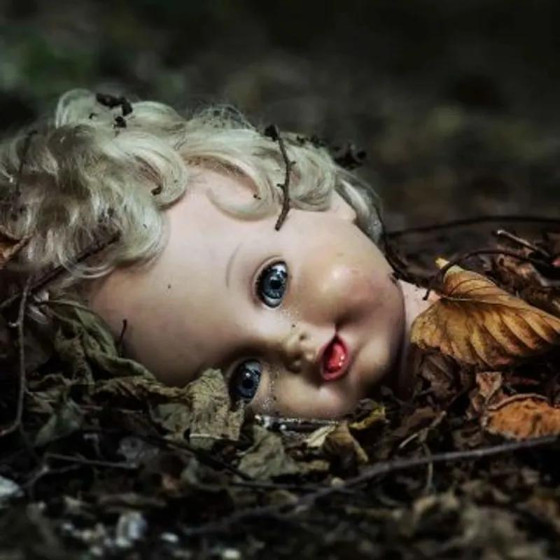 Lilith, la bambina delle bambole